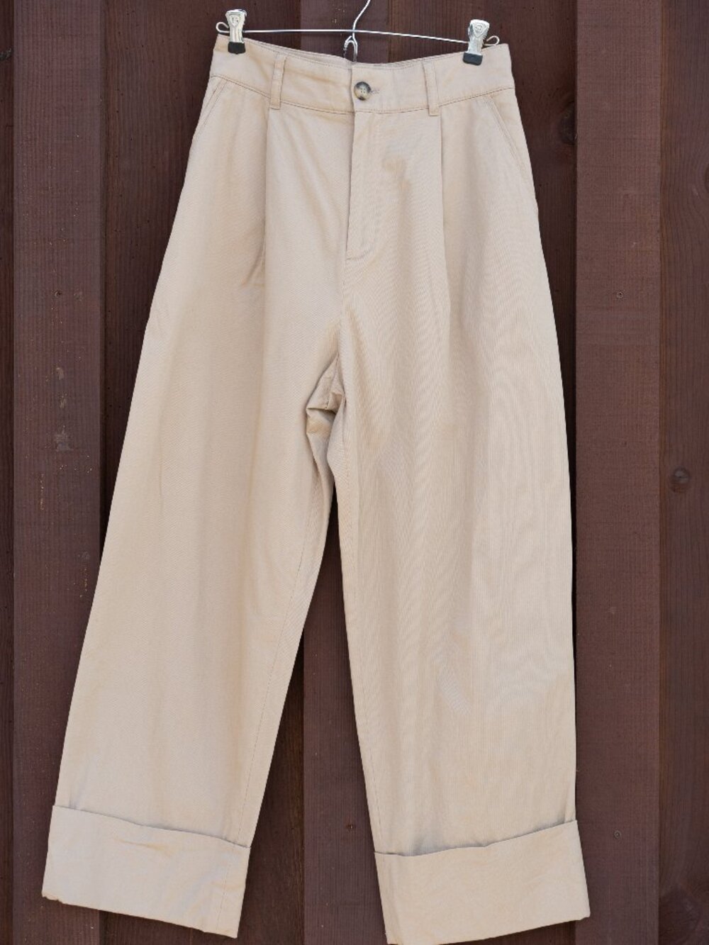 Club Monaco Cotton Pleated Cuff Trousers